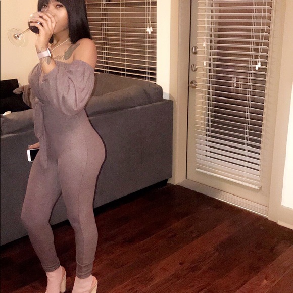 Meet your Posher, Airie - Picture 3 of 5